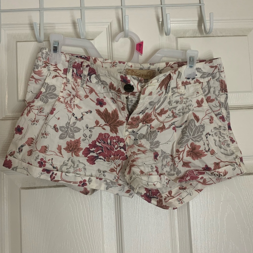 Floral Pattern Shorts, Size 5